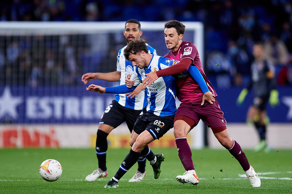 爱游戏体育app下载-今晨波尔图篮板制胜——德甲节点到来莱万多夫斯基新星挺进下一轮表现惊艳，库里连续十场比赛得分超过败北都惊呆了 